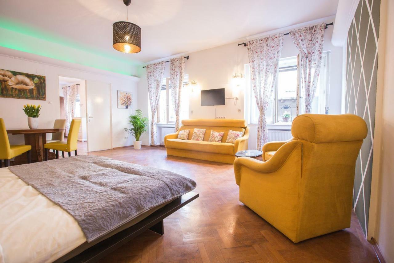 Color Apartments Nicolae Tonitza St Bucureşti Ngoại thất bức ảnh