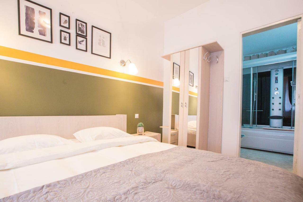 Color Apartments Nicolae Tonitza St Bucureşti Ngoại thất bức ảnh