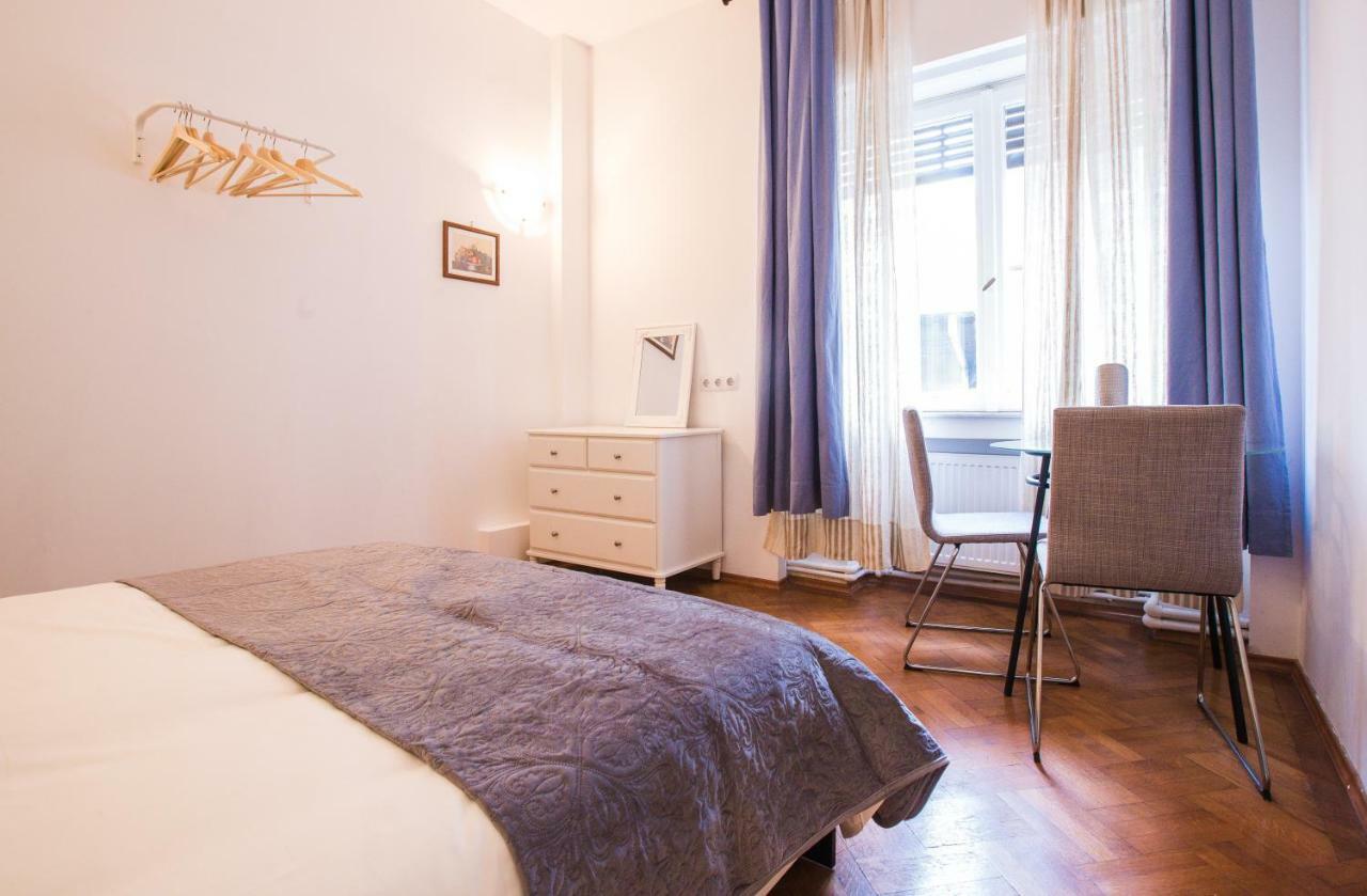 Color Apartments Nicolae Tonitza St Bucureşti Ngoại thất bức ảnh