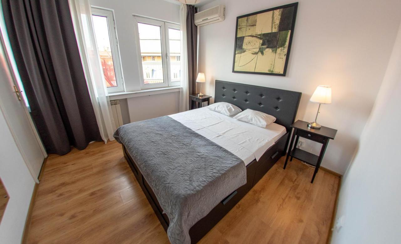 Color Apartments Nicolae Tonitza St Bucureşti Ngoại thất bức ảnh